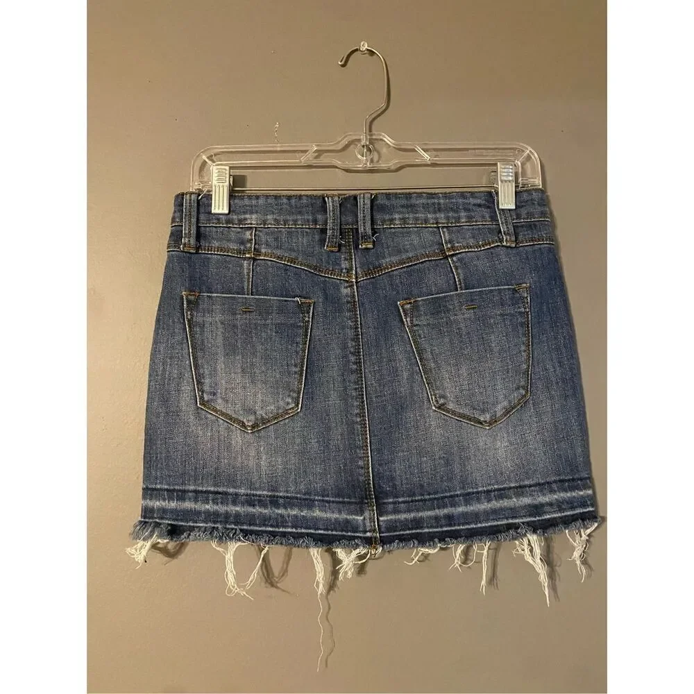 Forever 21 Contemporary Skirt Zip Fly Denim Jean Cut Off Mini Medium NWOT